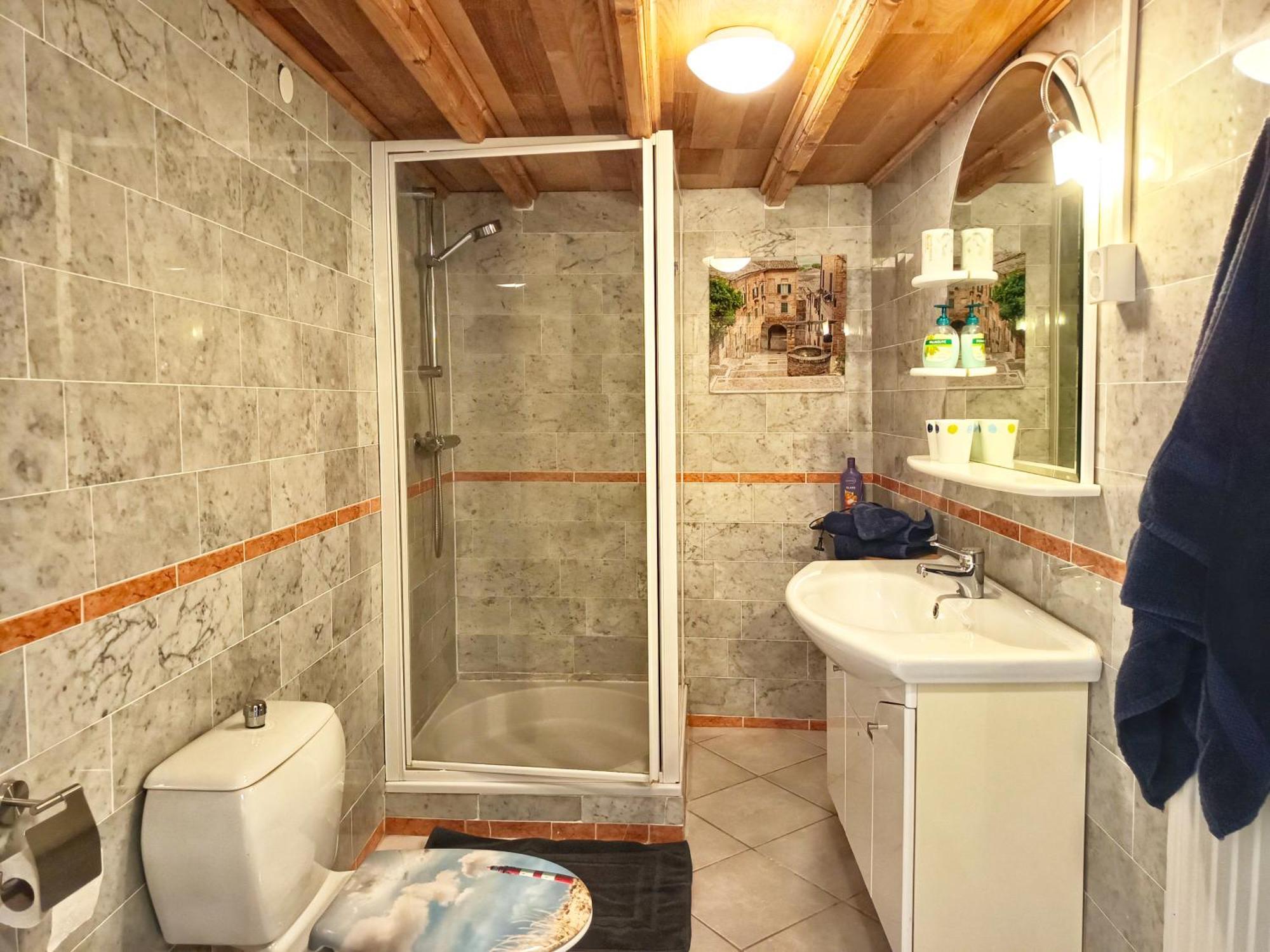 Bnb Het Geluk Van Limburg Mechelen Room photo